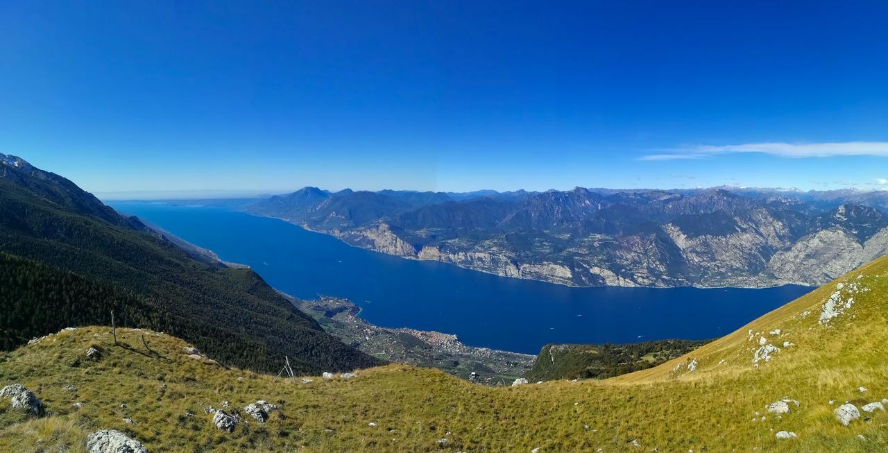 Rifugio Monte Baldo Hotel Avio Bagian luar foto