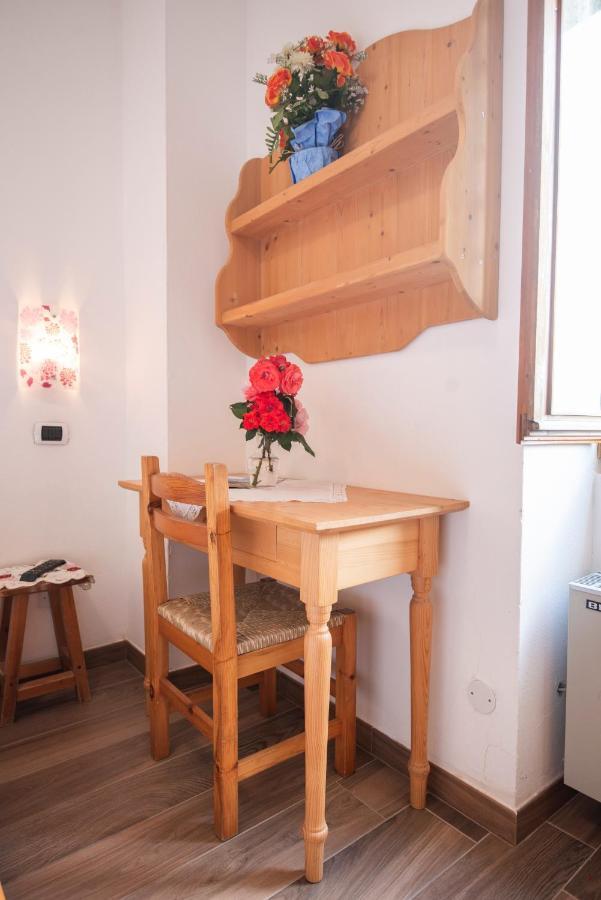 Rifugio Monte Baldo Hotel Avio Bagian luar foto